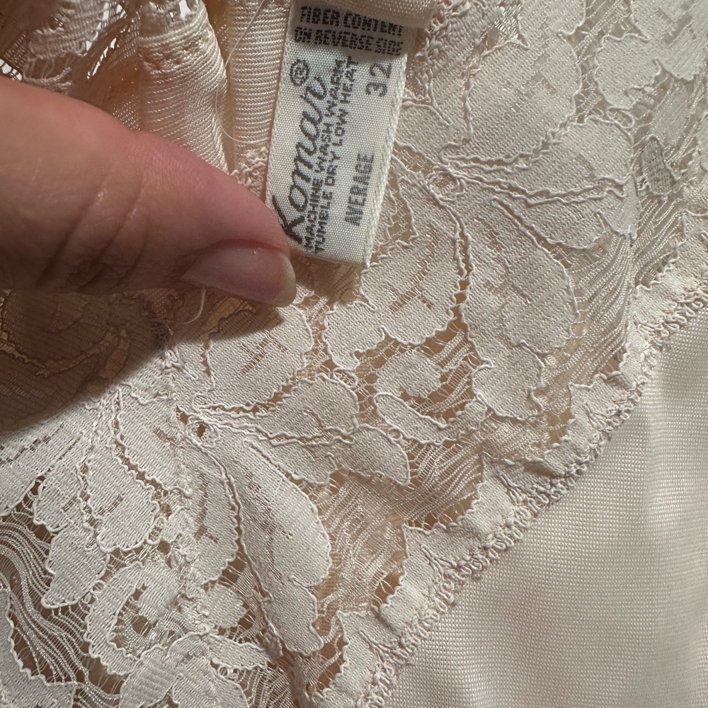 Komar Cream Lace Trim Pajama top - Picture 2 of 2